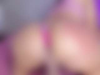 Live cam show with khloe queen - White on TeamSkeetLive | colombia
