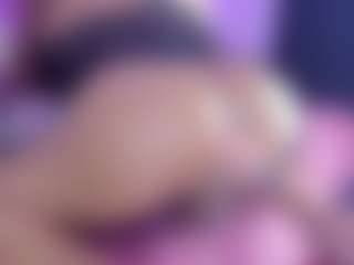 khloe queen's Live Sex Cam Show