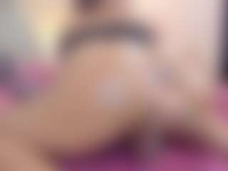 khloe queen's Live Sex Cam Show