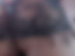 Live cam show with khloe queen - Latina on CamwithHer | colombia