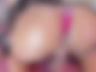 Live cam show with khloe queen - Black Hair on intimatelivegirls.com