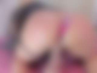 Live cam show with khloe queen - Chubby on LiveSexCams6