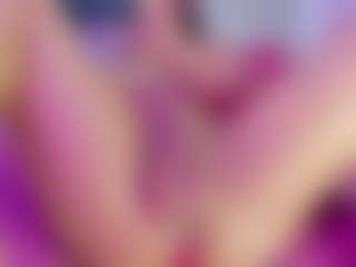 Live cam show with khloe queen - Orgasm on Camsoda