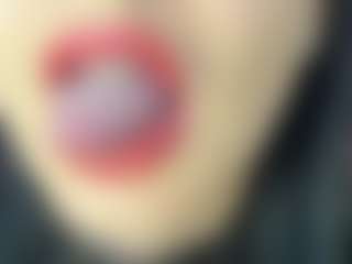 Live cam show with antomouthparadise - Green Eyes on Hubzter Live