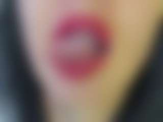 Live cam show with antomouthparadise - Lesbian on Cam Slut