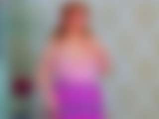 Live cam show with elliecoy - Upskirt on eurowanks.com