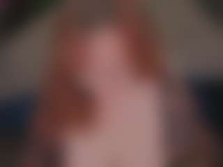 Live cam show with elliecoy - Twerk on CamClone