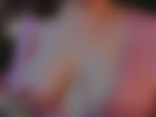 Live cam show with elliecoy - Body Massage on Camsoda