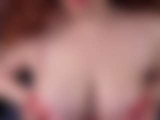 Live cam show with elliecoy - Twerk on Livezox