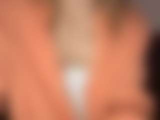 Live cam show with Cena - Blonde Hair on hrnylive.com
