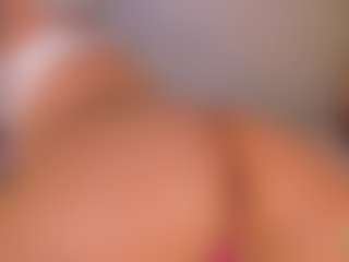 Live cam show with Celeste Evanns - Facefuck on Dolls Live