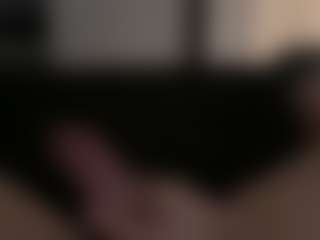 breadfromdownunder's Live Sex Cam Show
