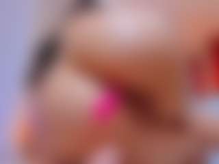 Live cam show with Anyssia - Brown Hair on StripNow