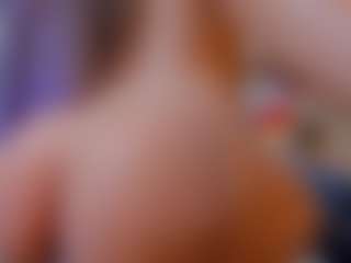 Live cam show with Anyssia - Average on LiveSexCams6