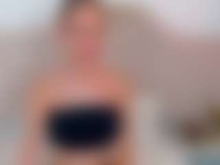 Live cam show with NatalieSweet - Body Massage on Camsoda