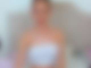 Live cam show with NatalieSweet - Drinking on StripNow