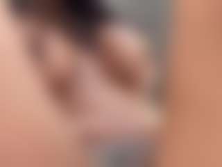 AisHhaFerrari's Live Sex Cam Show
