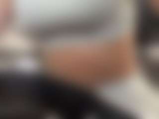 AisHhaFerrari's Live Sex Cam Show