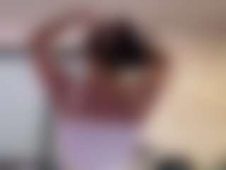 AisHhaFerrari's Live Sex Cam Show