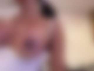 AisHhaFerrari's Live Sex Cam Show
