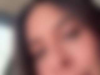 AisHhaFerrari's Live Sex Cam Show