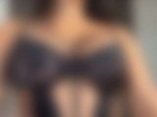 AisHhaFerrari's Live Sex Cam Show