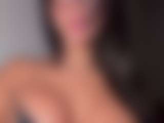 AisHhaFerrari's Live Sex Cam Show