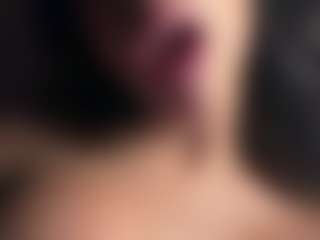 AisHhaFerrari's Live Sex Cam Show