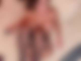 AisHhaFerrari's Live Sex Cam Show