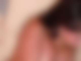 AisHhaFerrari's Live Sex Cam Show