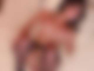 Live cam show with AisHhaFerrari - Tease Brown Hair on SmokeAndPoke