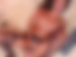 AisHhaFerrari's Live Sex Cam Show