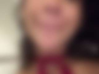 AisHhaFerrari's Live Sex Cam Show