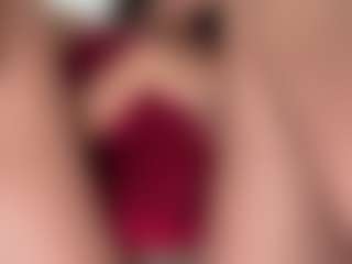 AisHhaFerrari's Live Sex Cam Show