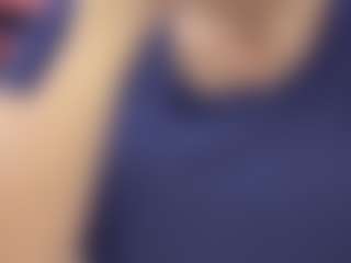 AisHhaFerrari's Live Sex Cam Show