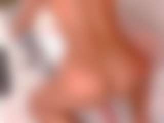 AisHhaFerrari's Live Sex Cam Show