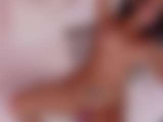 AisHhaFerrari's Live Sex Cam Show