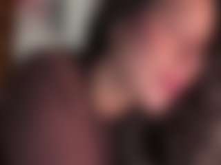 Live cam show with AisHhaFerrari - Brown Eyes Toys on TeamSkeetLive