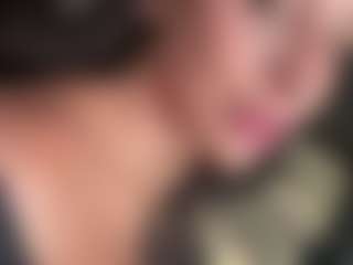 AisHhaFerrari's Live Sex Cam Show