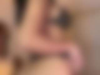 AisHhaFerrari's Live Sex Cam Show