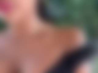 AisHhaFerrari's Live Sex Cam Show