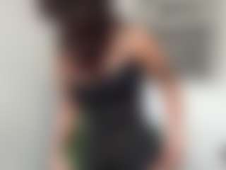 AisHhaFerrari's Live Sex Cam Show
