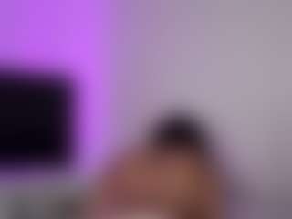 AisHhaFerrari's Live Sex Cam Show