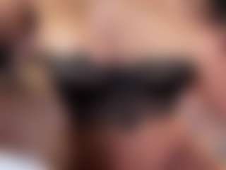 AisHhaFerrari's Live Sex Cam Show
