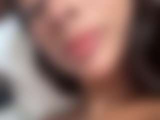 AisHhaFerrari's Live Sex Cam Show