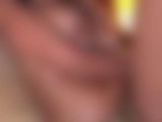AisHhaFerrari's Live Sex Cam Show