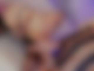 Live cam show with Ariia-janee - Small Tits on madthumbs