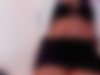 Live cam show with Ahlya - Tittyfuck on sexylivex.com