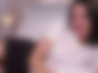 Live cam show with MoireFulford - Normal on Camsoda
