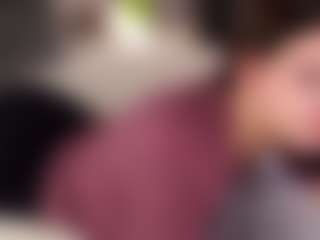 Live cam show with MoireFulford - Camel Toe on TeamSkeetLive